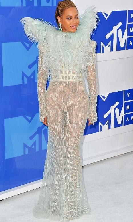 Beyonce at the MTV VMAS in 2016