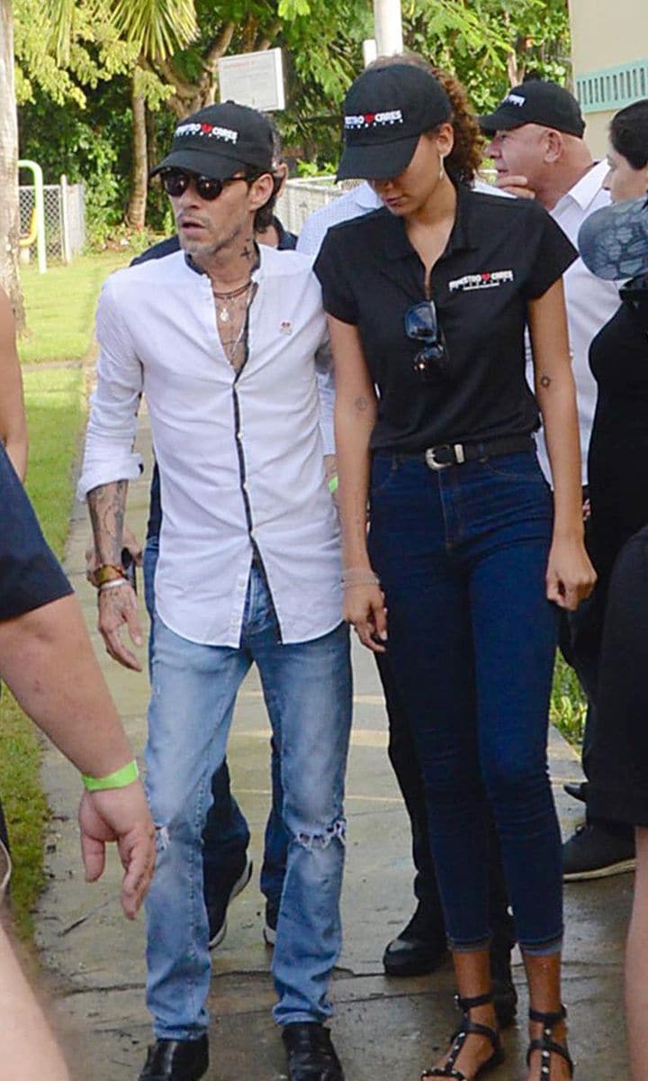 Marc Anthony and girlfriend Jessica Lynne first public outing together