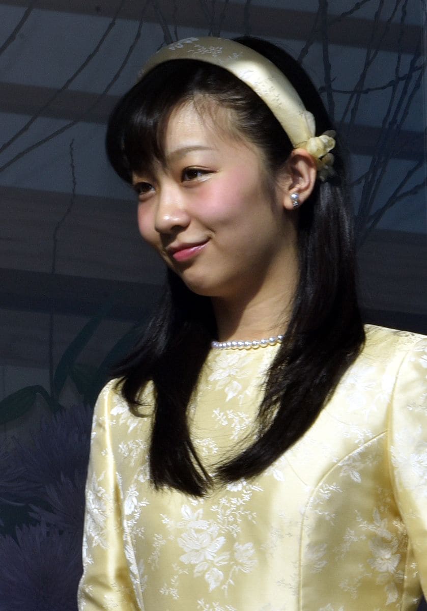 Princess Kako smiles at well-wishers during Empero's public appearance for his 83th birthday at the Imperial Palace, December 23, 2016 in Tokyo, Japan. 