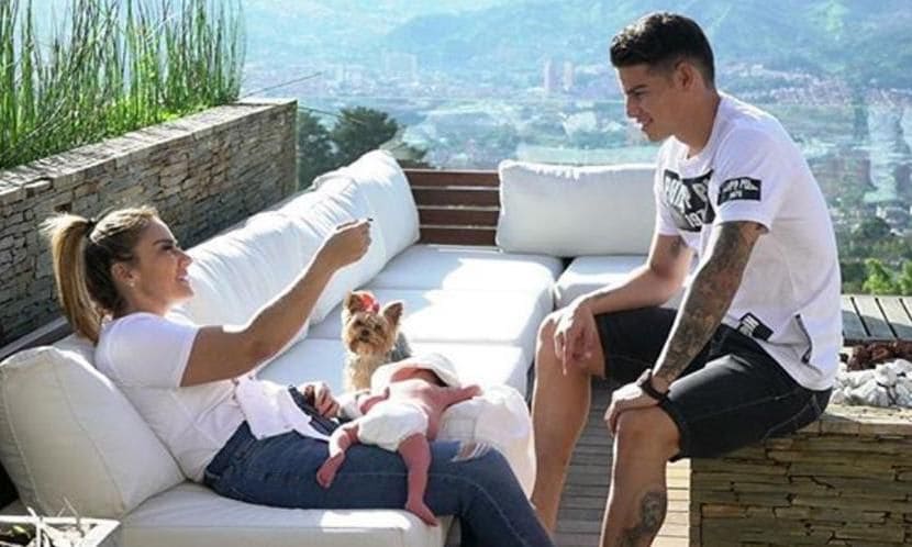 james rodriguez  family pic newborn