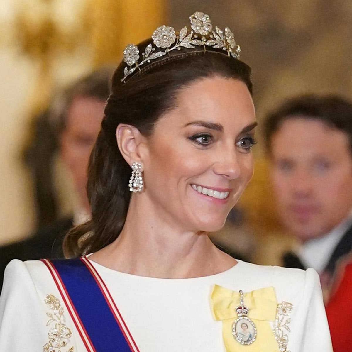 Catherine opted for the stunning Strathmore Rose Tiara