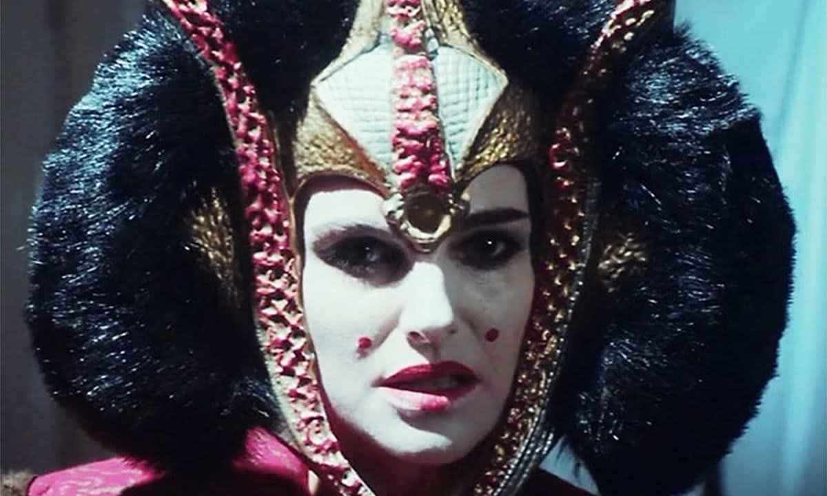 Natalie Portman interpreta a Padme Amidala