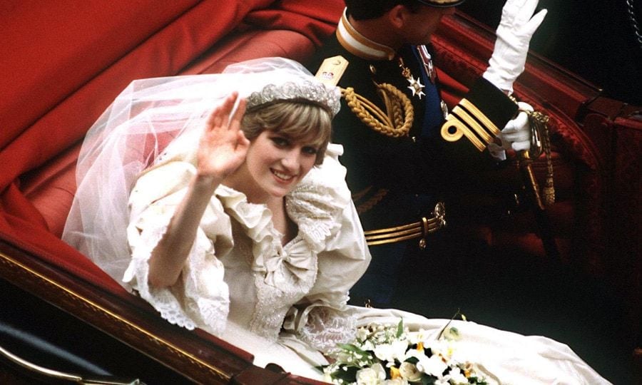 Princess Diana wedding dress