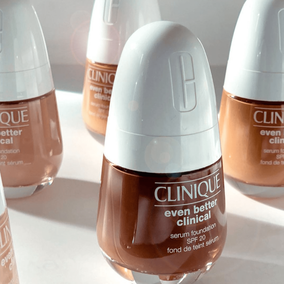 Even Better Clinical Serum Foundation Broad Spectrum SPF 25