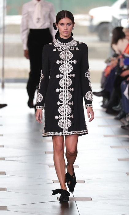 Victoria's Secret Angel Sara Sampaio walked the runway at the Tory Burch show modeling a black and white embellished dress.
Photo: Antonio de Moraes Barros Filho/FilmMagic