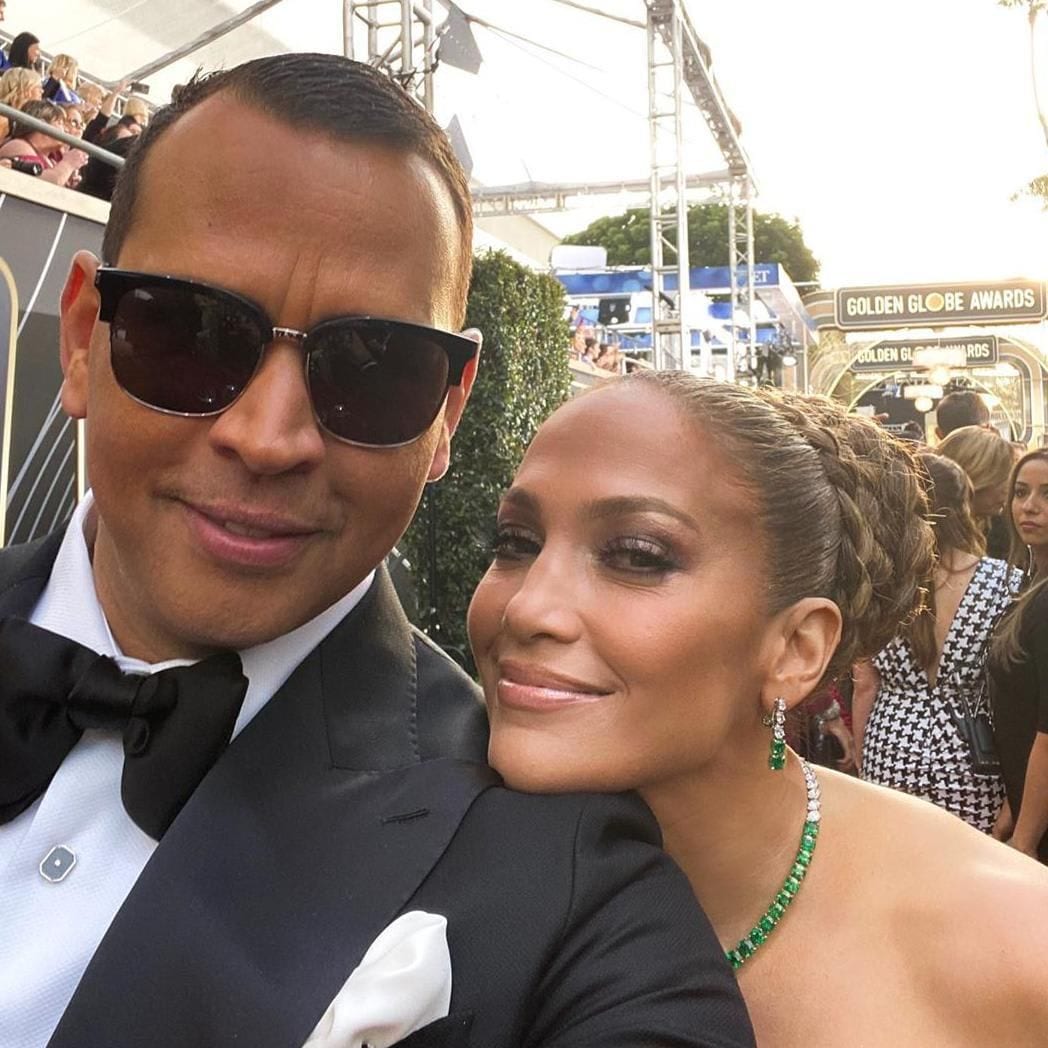 Golden Globes, celebrities on social media