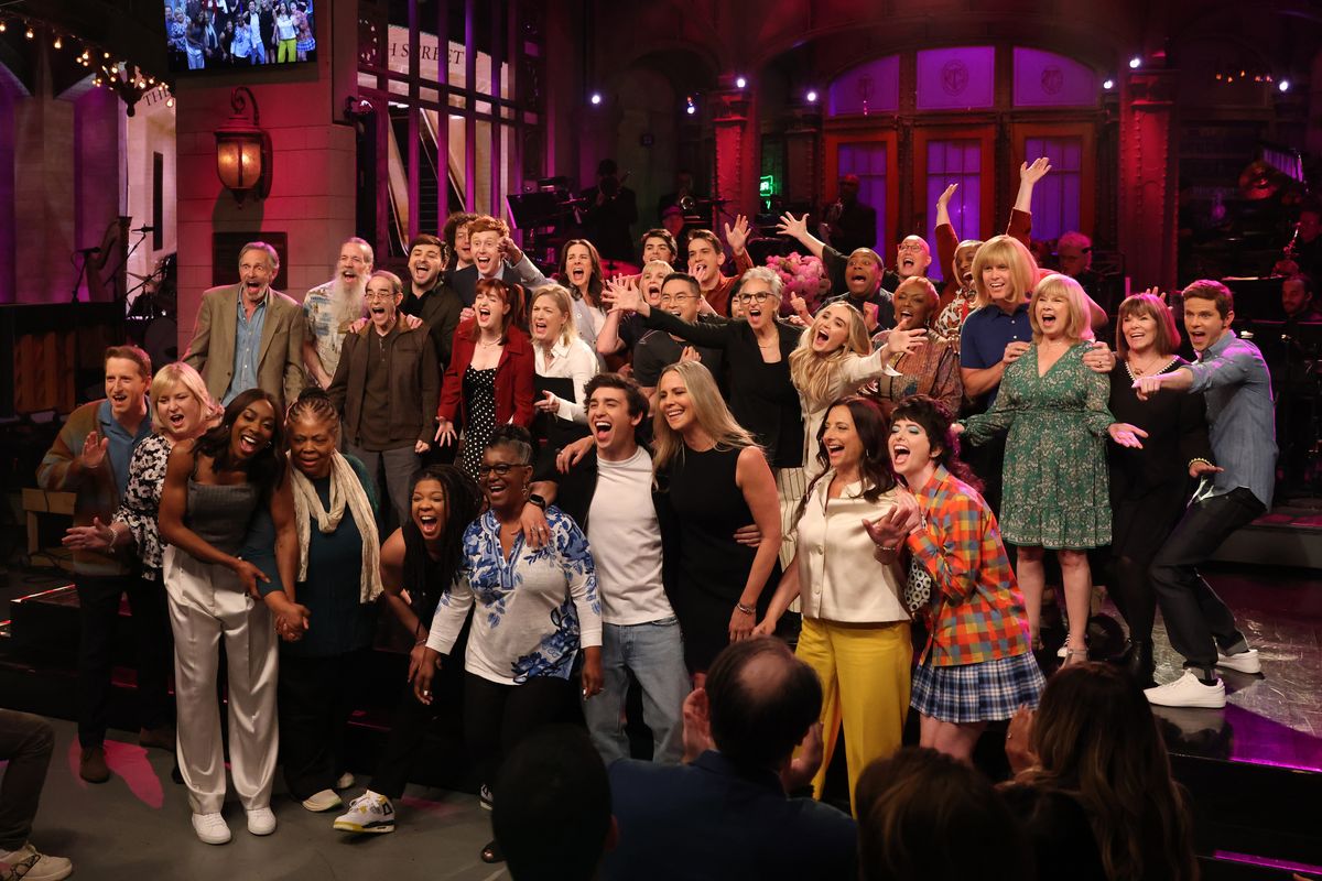 SATURDAY NIGHT LIVE -- Episode 1863 -- Pictured: SNL Cast and their mothers during the "Mother's Day" Cold Open on Saturday, May 11, 2024 -- (Photo by: Will Heath/NBC via Getty Images)