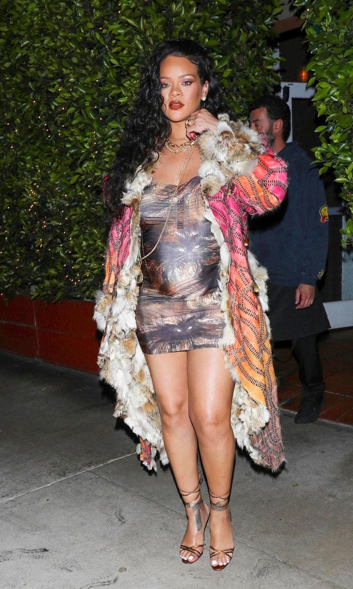 Rihanna looks amazing on the way to Giorgio Baldi for dinner with her boyfriend A$AP