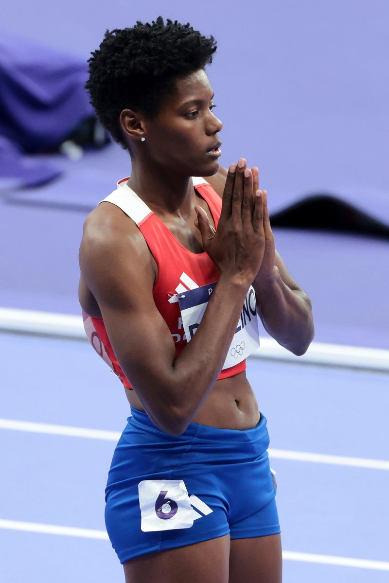  Marileidy Paulino of Team Dominican Republic prepares to compete in the Women's 400m Semi-Final on day twelve of the Olympic Games Paris 2024 at Stade de France on August 07, 2024 in Paris, France. (Photo by Jean Catuffe/Getty Images)