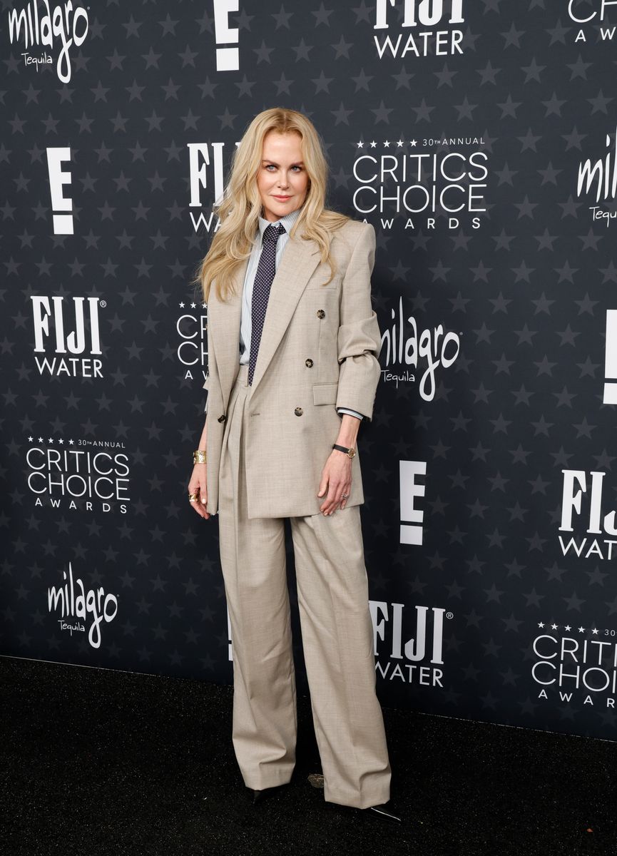 Nicole Kidman embraces the "method dressing" technique at the 2025 Critics Choice Awards