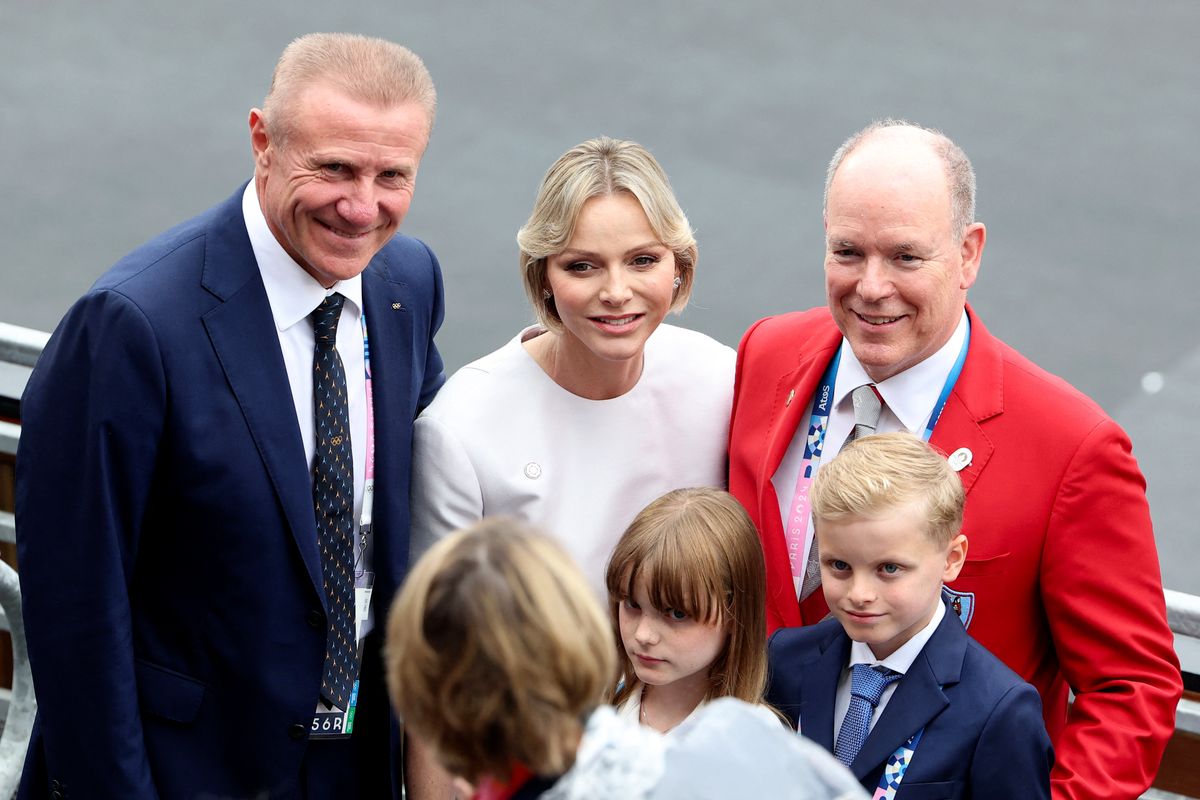 PARIS, FRANCE - JULY 26: IOC member and former Olympic Pole Vaulter Sergey Bubka, Prince Albert II of Monaco and Princess Charlene of Monaco, Princess Gabriella, Countess of Carlades, and Jacques, Hereditary Prince of Monaco attend the red carpet ahead of the opening ceremony of the Olympic Games Paris 2024 on July 26, 2024 in Paris, France. (Photo by Pascal Le Segretain / POOL / AFP) (Photo by PASCAL LE SEGRETAIN/POOL/AFP via Getty Images)