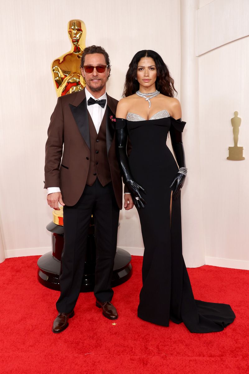 Matthew McConaughey and Camila Alves attend the 96th Annual Academy Awards