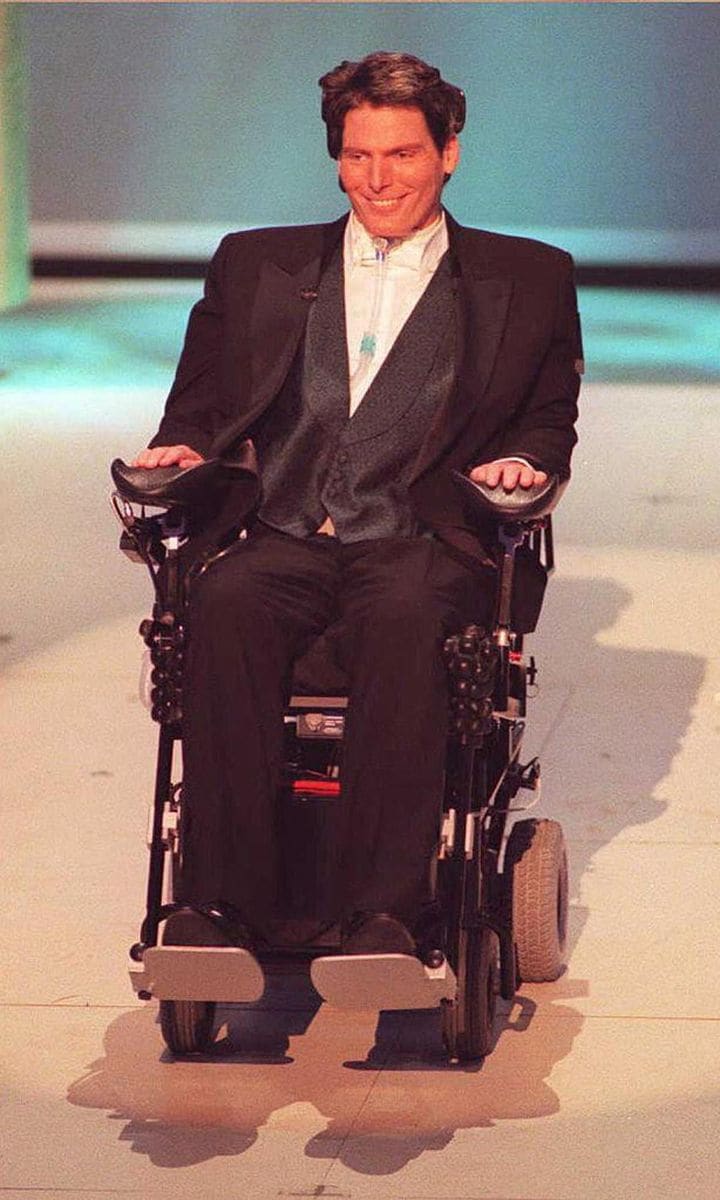 Christopher Reeve appears on stage at the 68th Annual Academy Awards