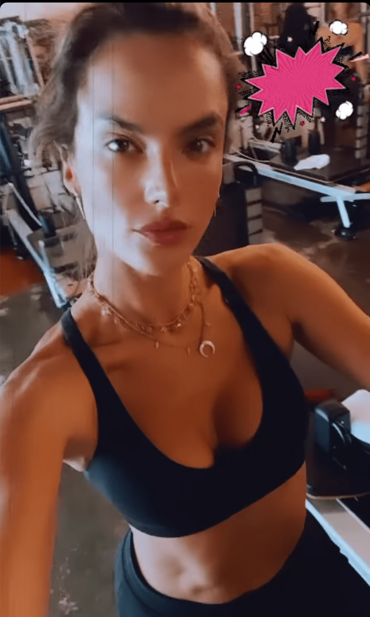 Alessandra Ambrosio workout