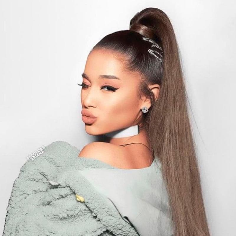 Ariana Grande with hair pins