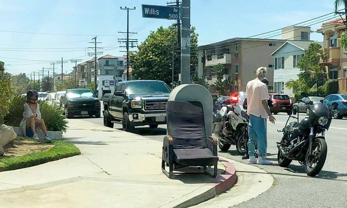 Machine Gun Kelly and Megan Fox get pulled over on a motorcycle