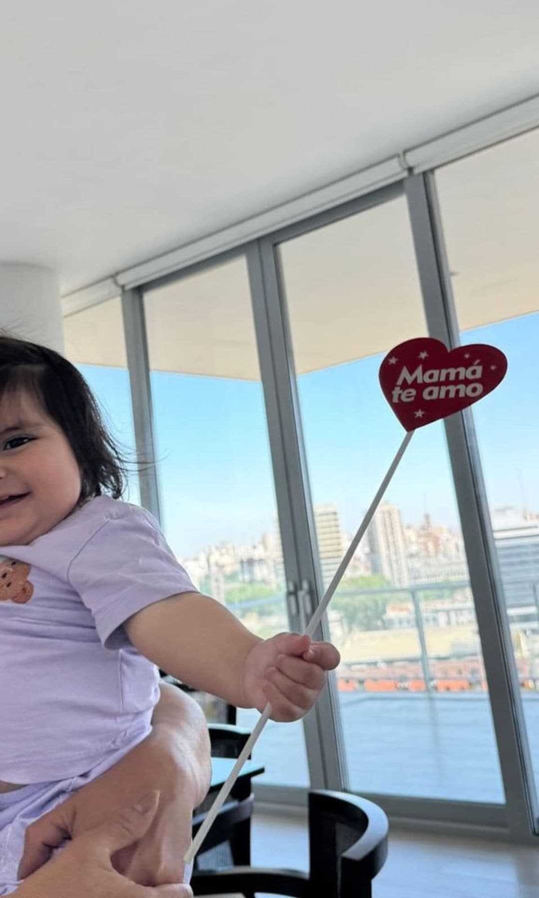 This adorable photo of Inti, Cazzu's daughter melted the hearts of her followers in Instagram