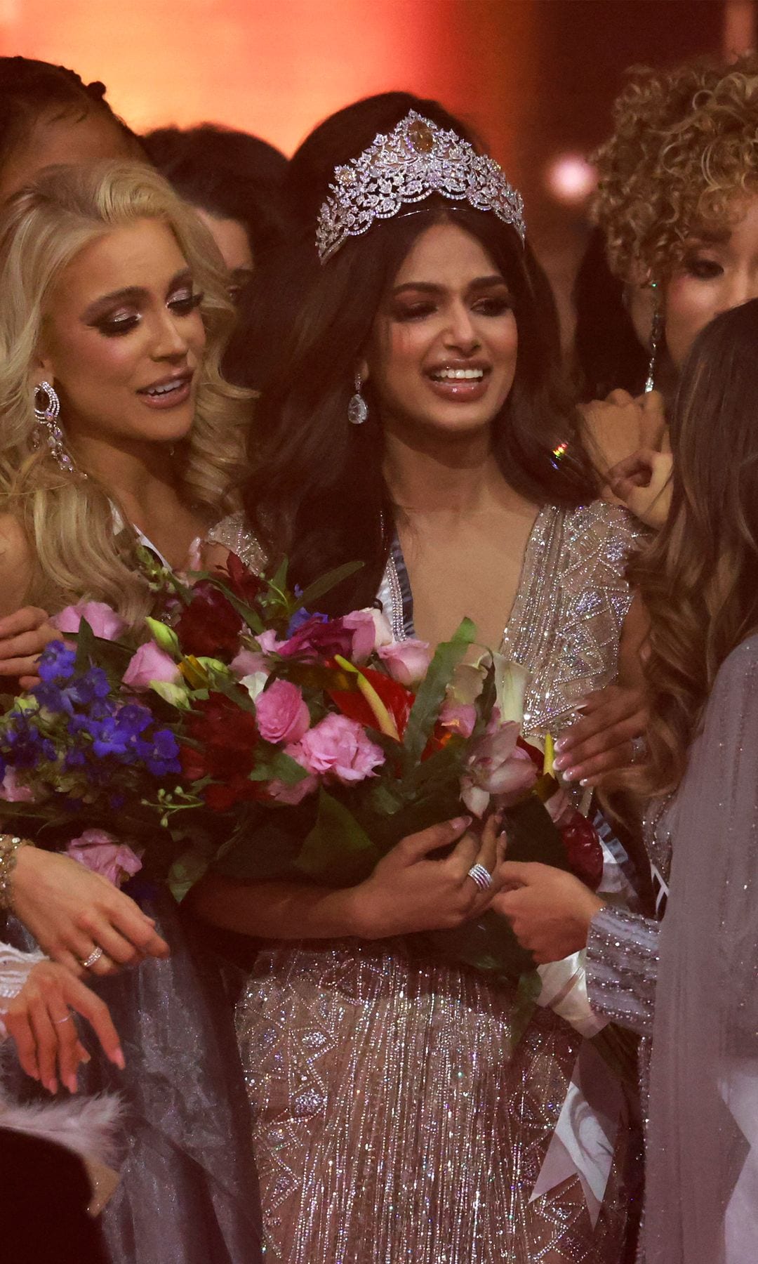 Miss Universe contestants congratulate Miss India, Harnaaz Sandhu as she is crowned Miss Universe on December 13, 2021