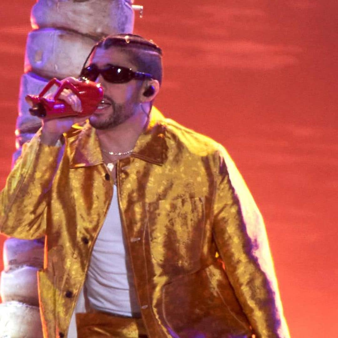 Bad Bunny honors Juan Gabriel during his concert in Mexico City