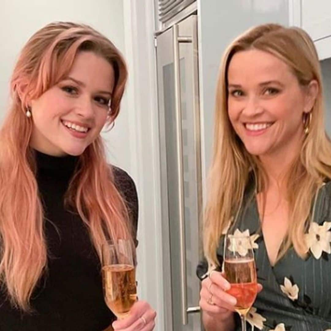 Reese Witherspoon and Ava Phillippe end their Dry January together