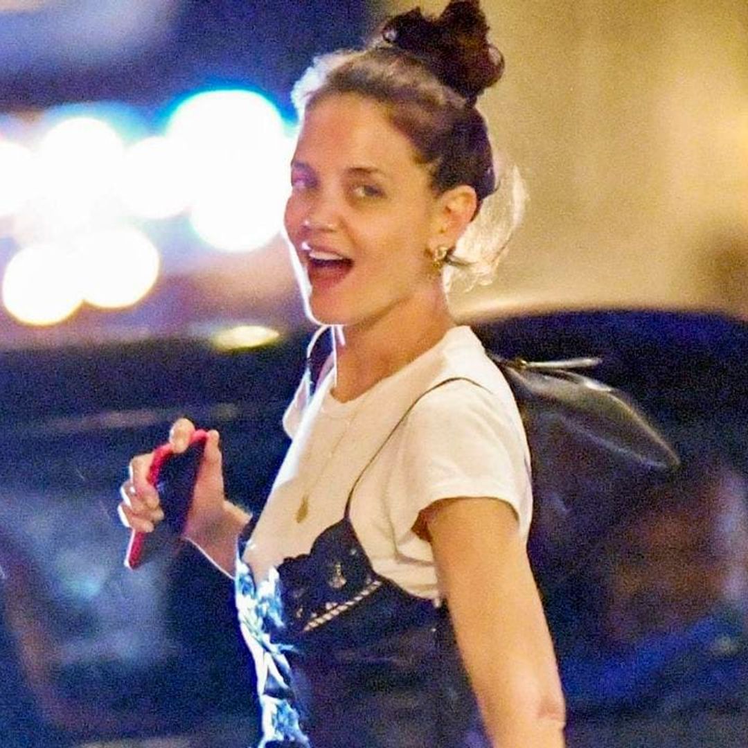 Katie Holmes shows off her awesome ‘90s style in new photos