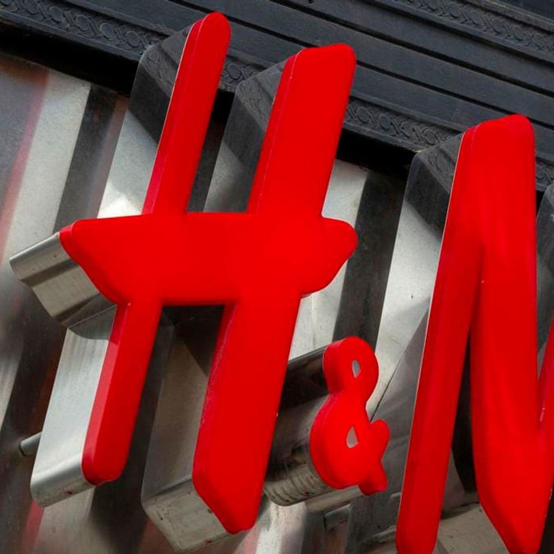 H&M now gives you the option to shop in Spanish