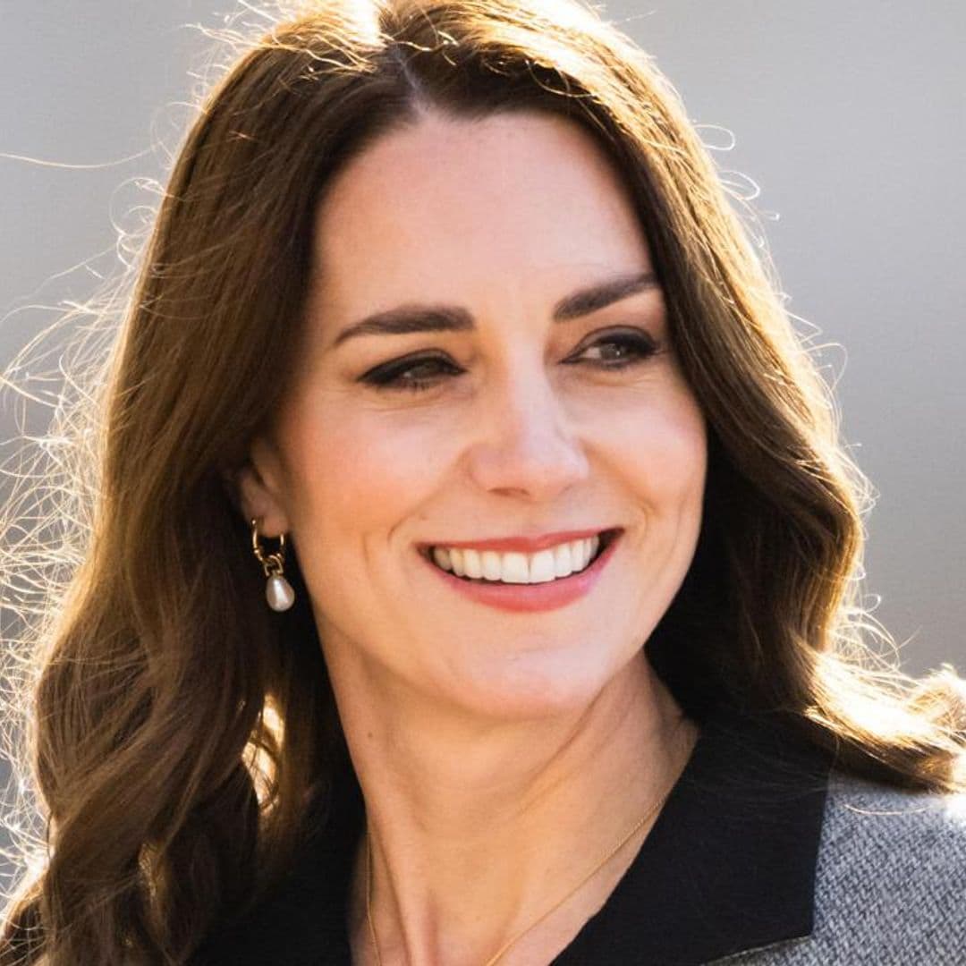 Kate Middleton flies economy with kids to Scotland