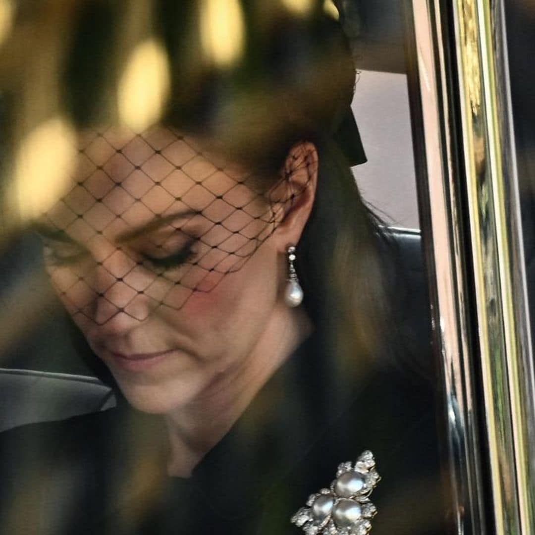 The Princess of Wales and Meghan Markle travel in cars during procession: Photos