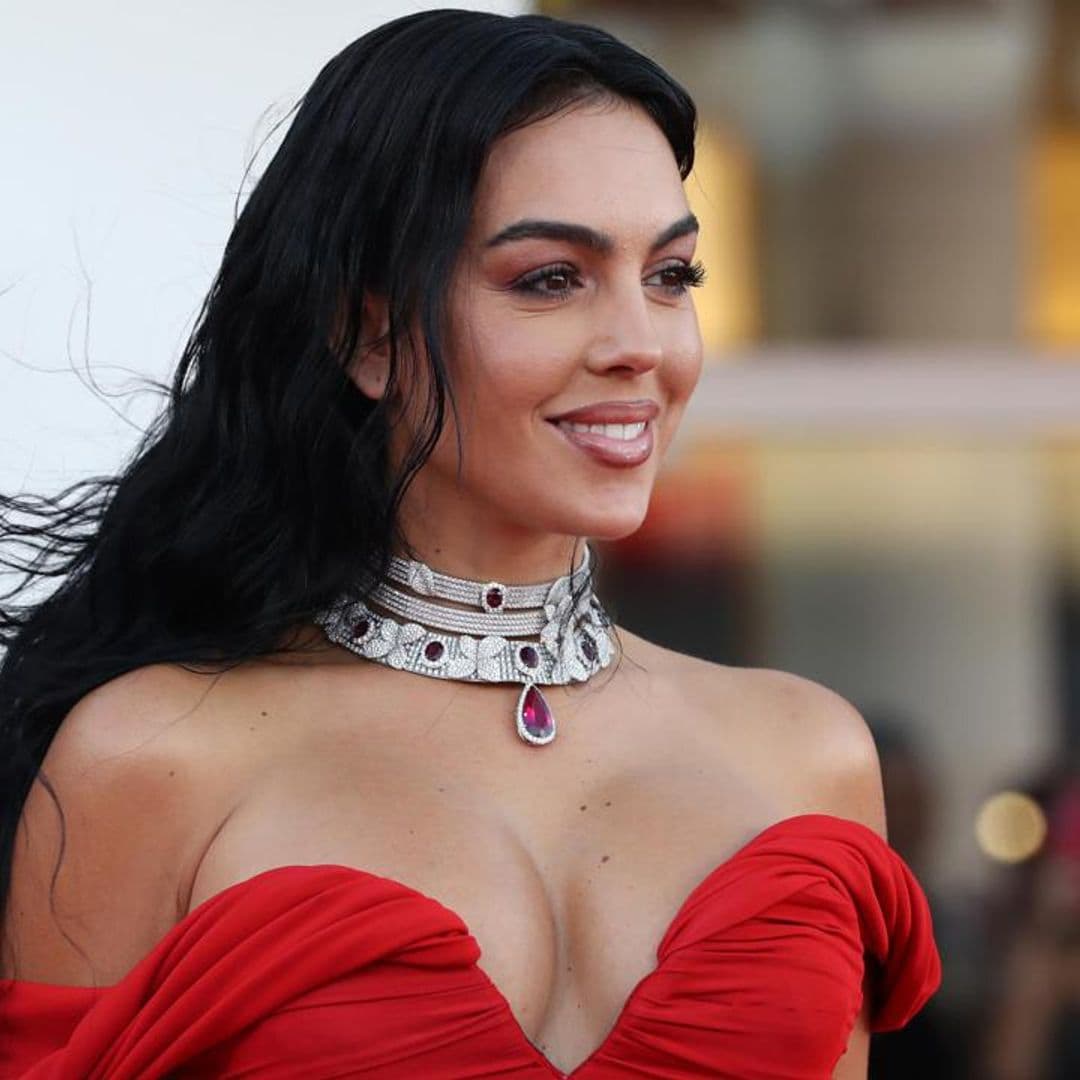 Georgina Rodriguez’s red fiery look inspired by Julia Roberts in ‘Pretty Woman’