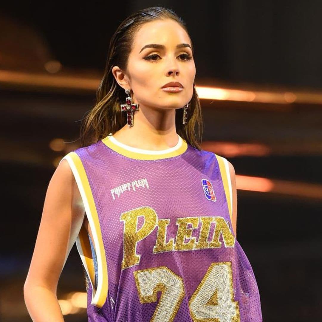 Olivia Culpo pays tribute to Kobe Bryant and Gianna on the runway in Milan