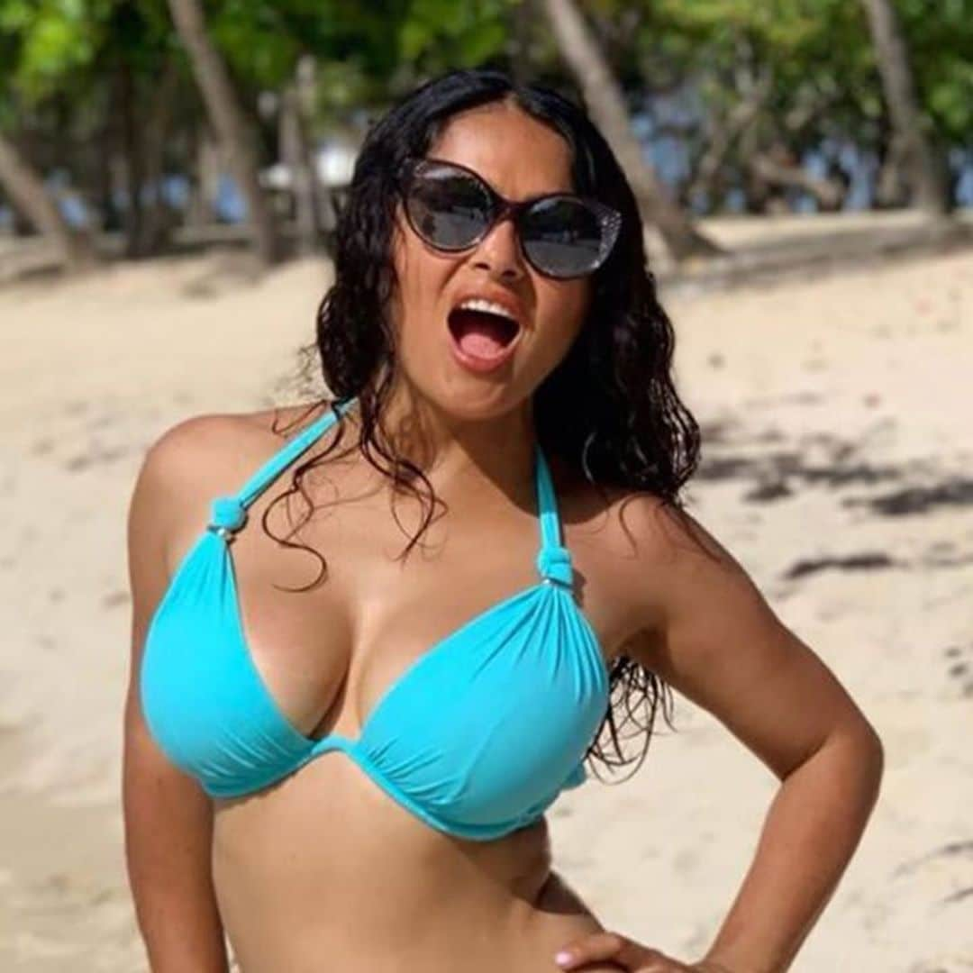 Salma Hayek flaunts beach bod in paradise