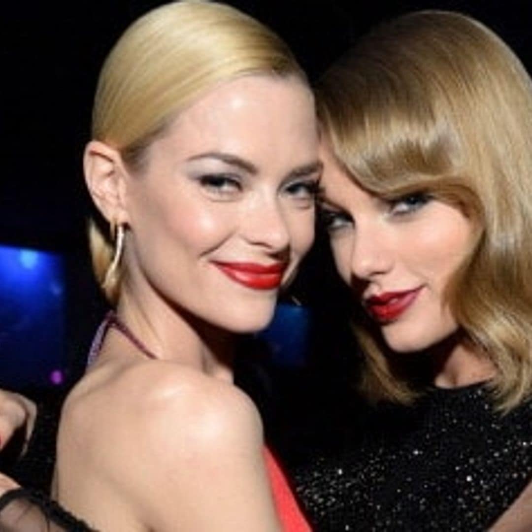 Taylor Swift named godmother to Jaime King's unborn child