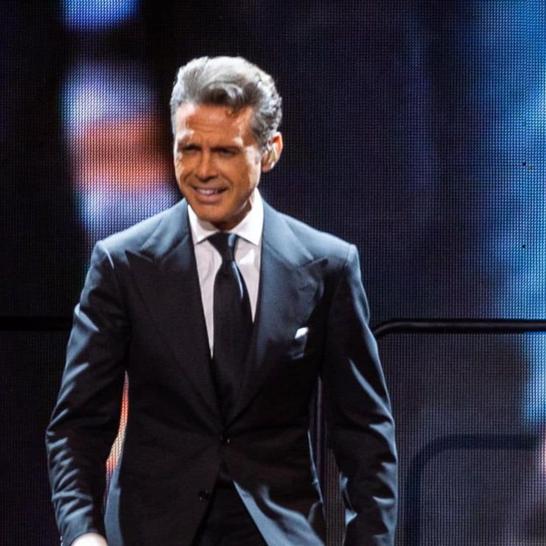 Luis Miguel shares highlights from his tour opener concerts in Argentina