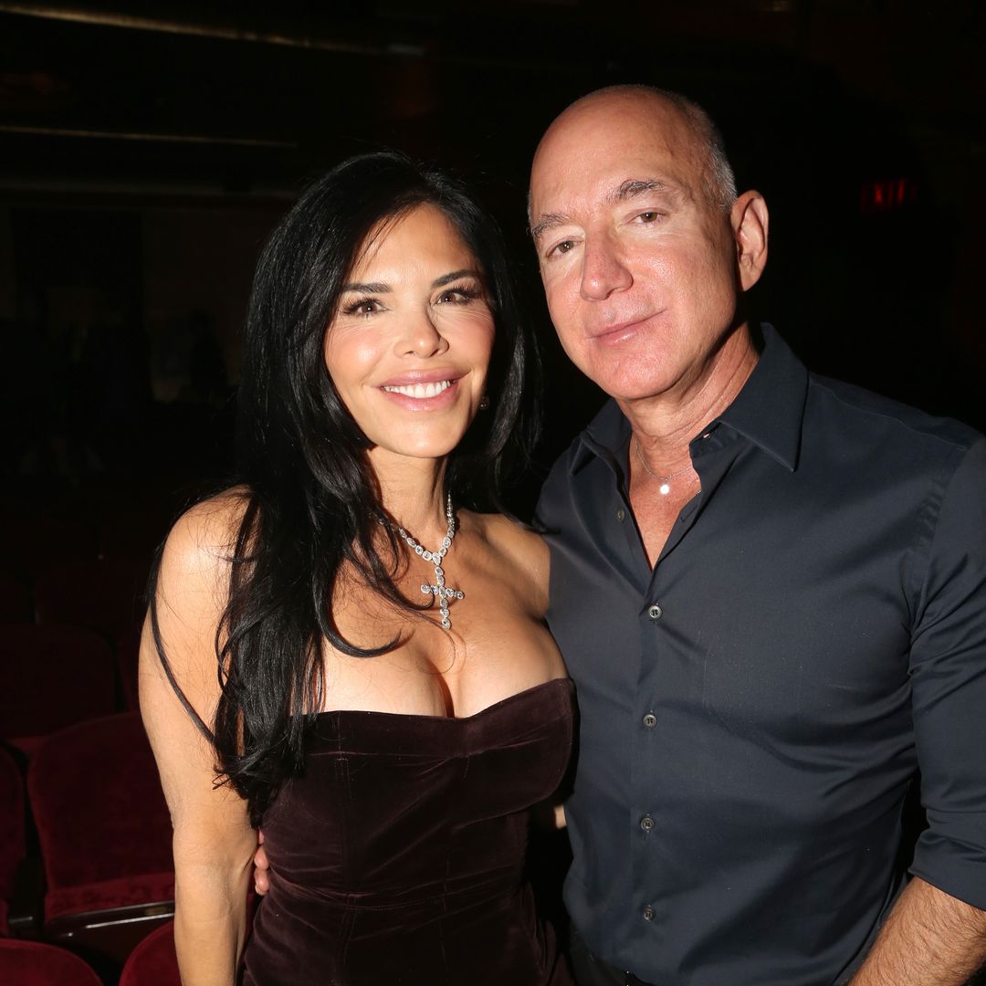 Jeff Bezos and Lauren Sanchez meet with Donald Trump and Melania Trump at Mar-a-Lago