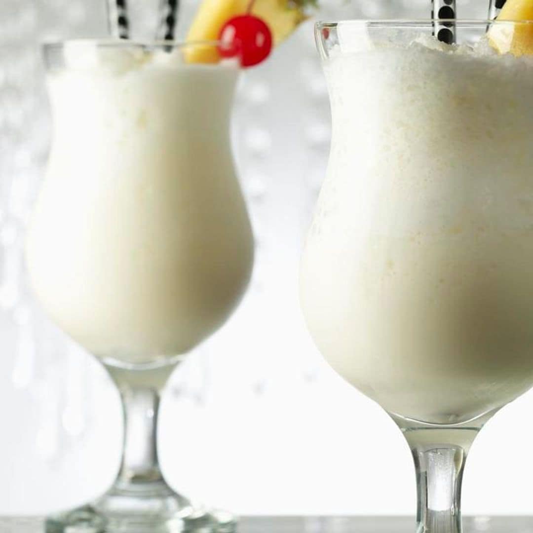 This piña colada smoothie recipe is ideal for summer