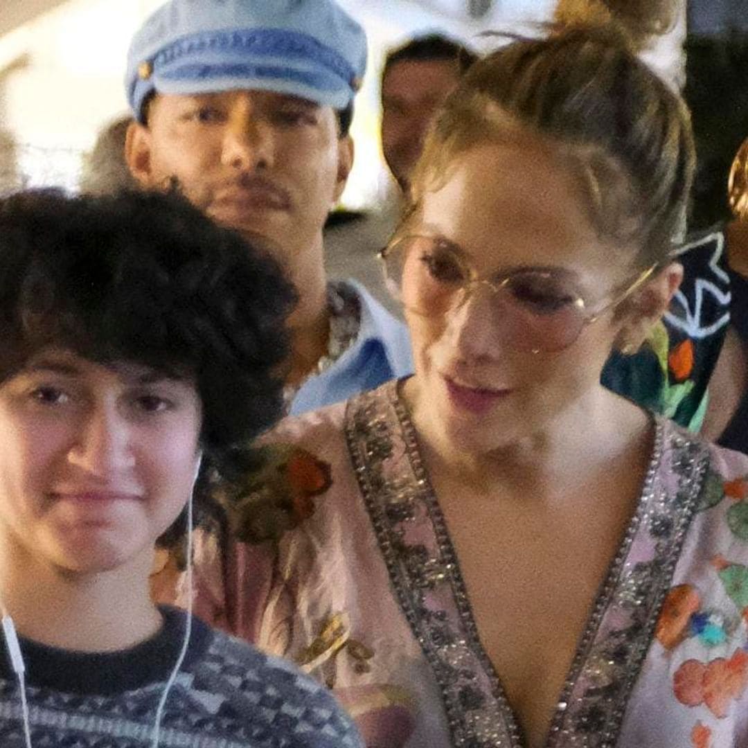 Jennifer Lopez and her daughter Emme enjoy an evening walk in Capri without Ben Affleck