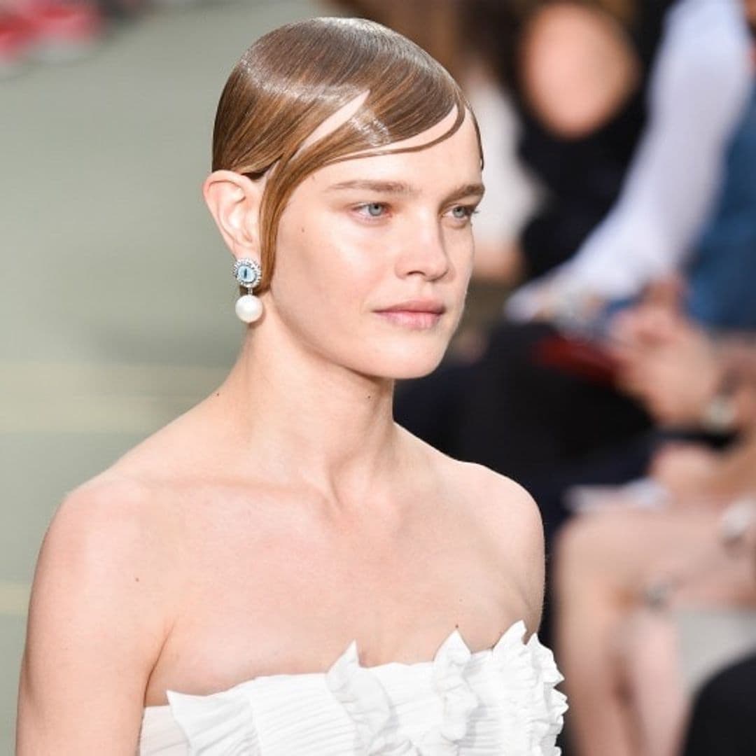 Natalia Vodianova's return to the catwalk 20 days after giving birth is a must see