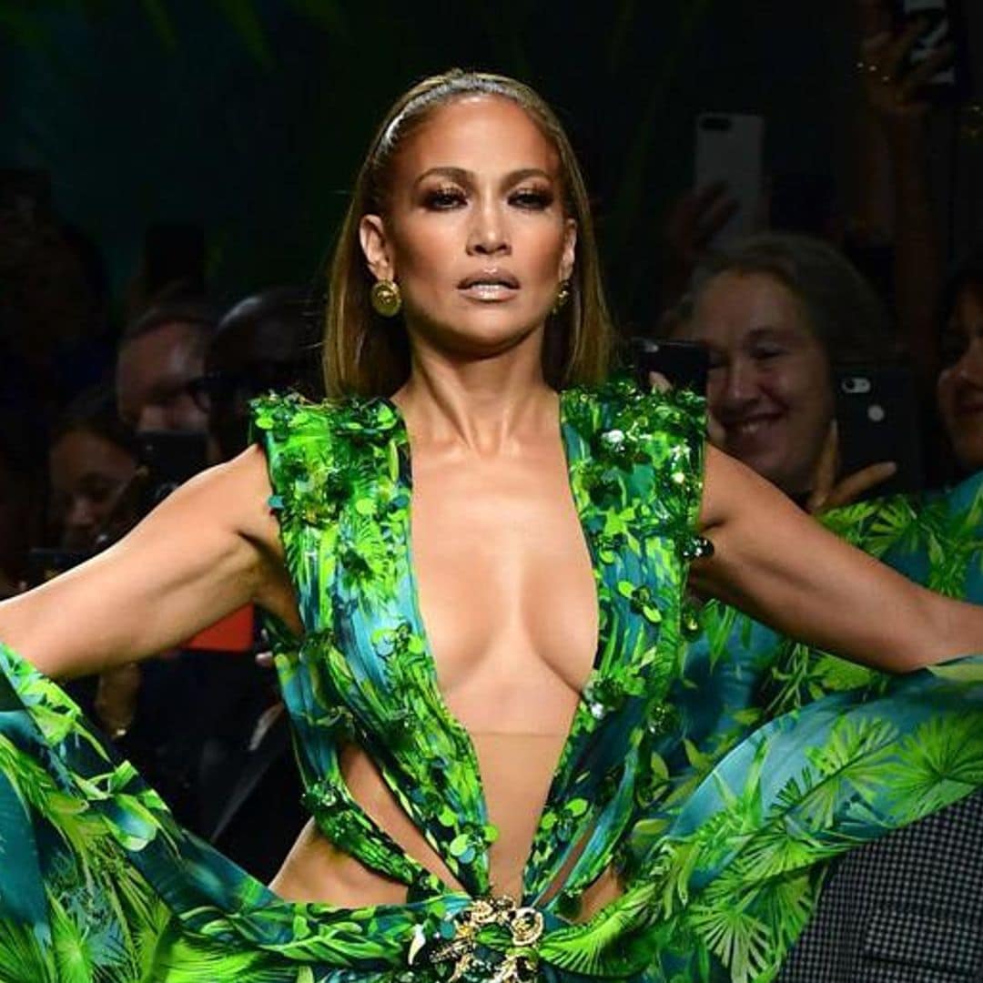 Jennifer Lopez breaks the internet in iconic Versace dress 20 years later