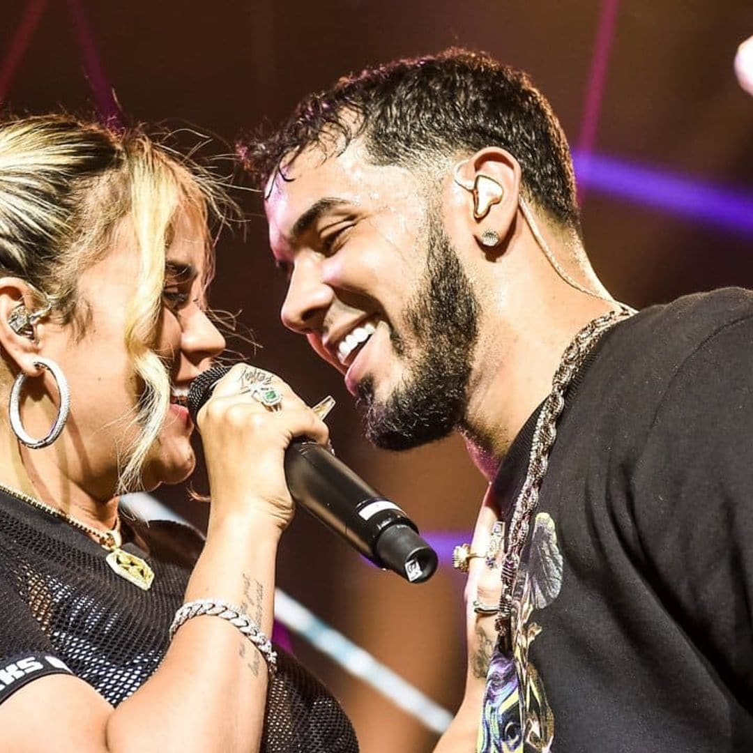 Anuel AA begs Karol G to take him back at Baja Beach Fest