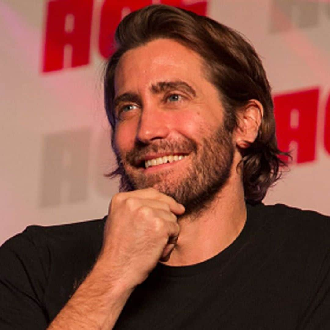 Jake Gyllenhaal is the latest celeb to admit he doesn’t bathe often