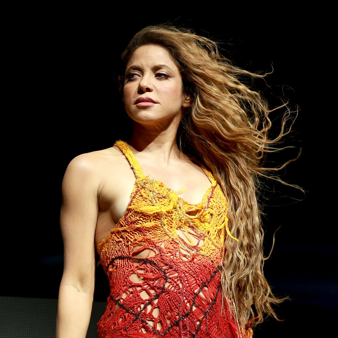 Shakira shares the behind-the-scenes video of 'Soltera' proving it's great being single!