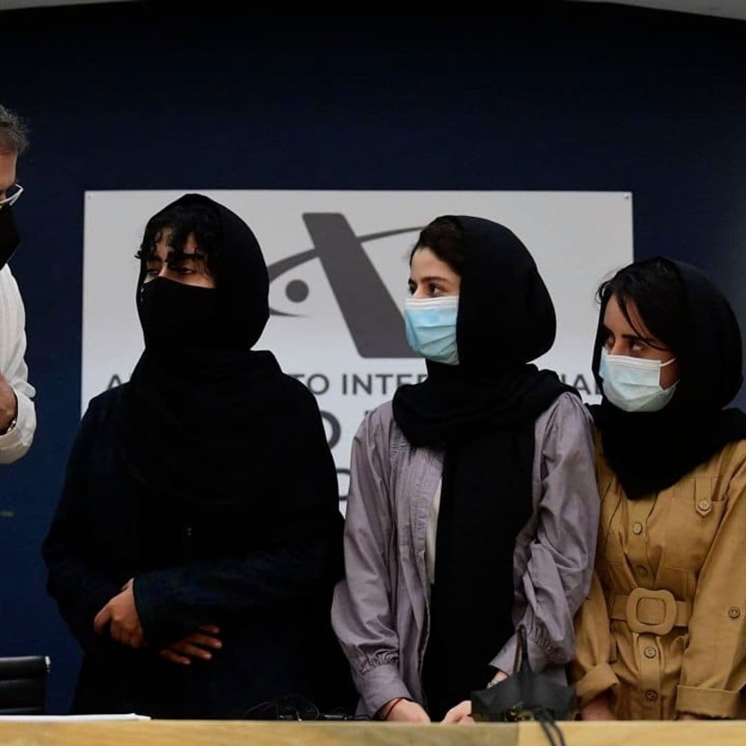 Mexico welcomes Afghanistan’s all-girls robotics team as refugees