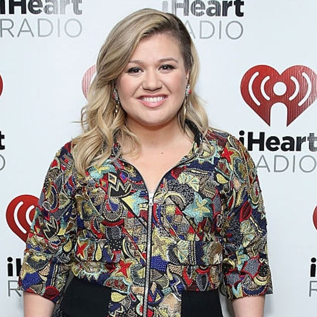 Kelly Clarkson's daughter River Rose adorably waves goodbye to 'American Idol'