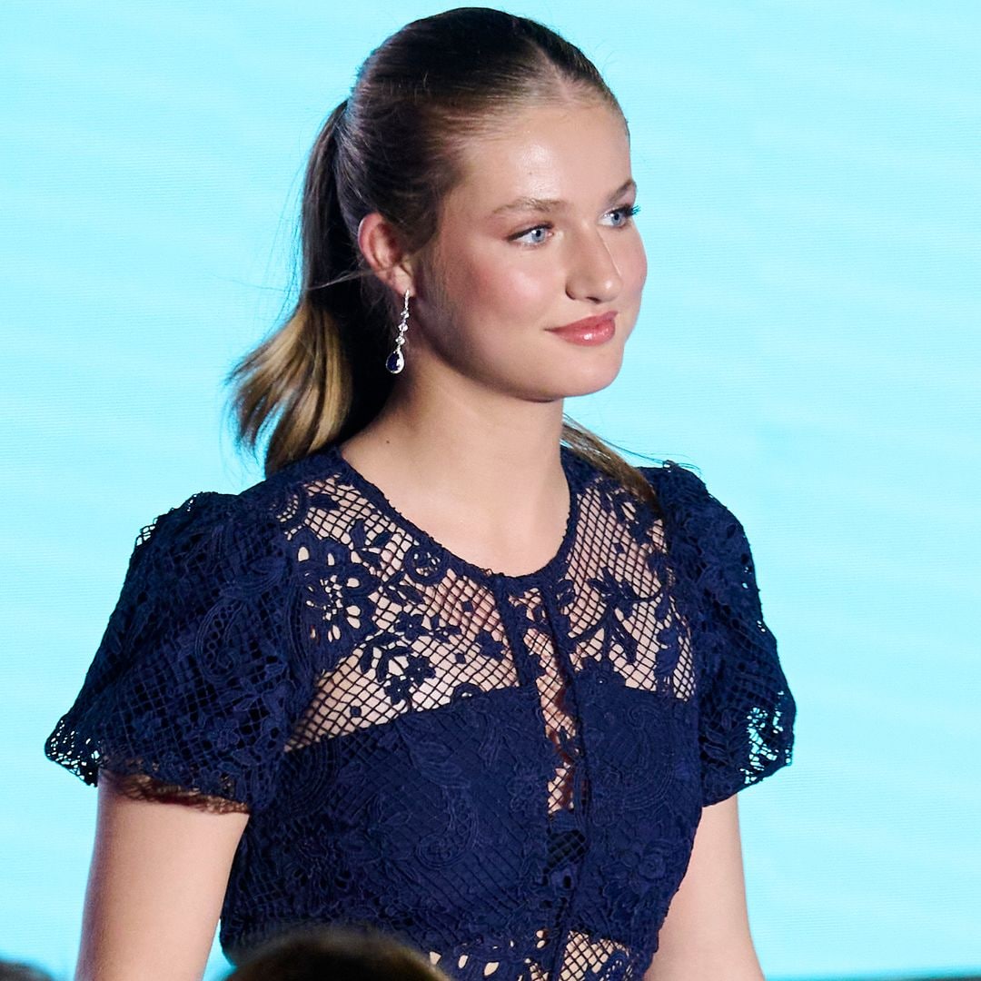 Princess Leonor stuns in lace number at awards ceremony