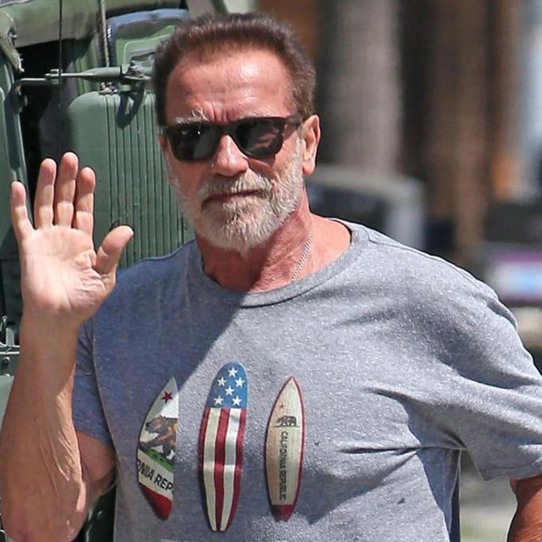 Arnold Schwarzenegger surprises fans and buys custom-carved ‘Terminator’ pipe