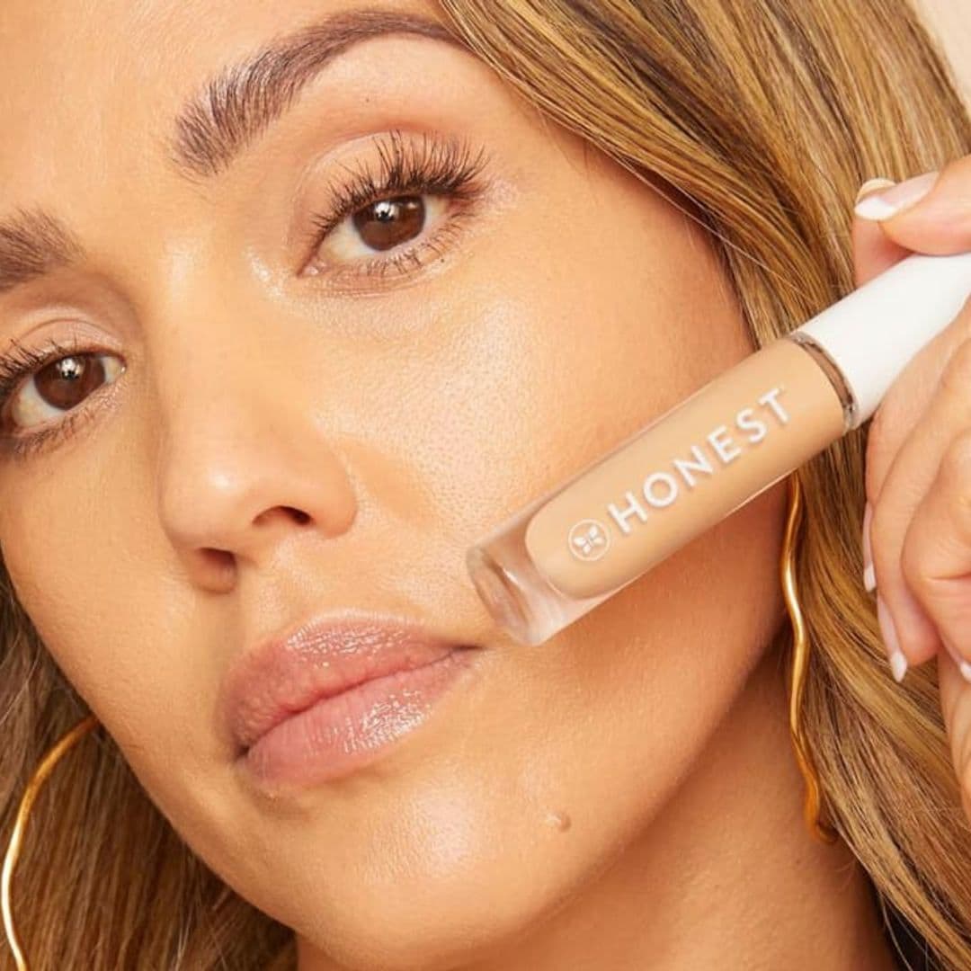 Honest Beauty founder Jessica Alba wants you to show your flex with the brand’s latest innovation