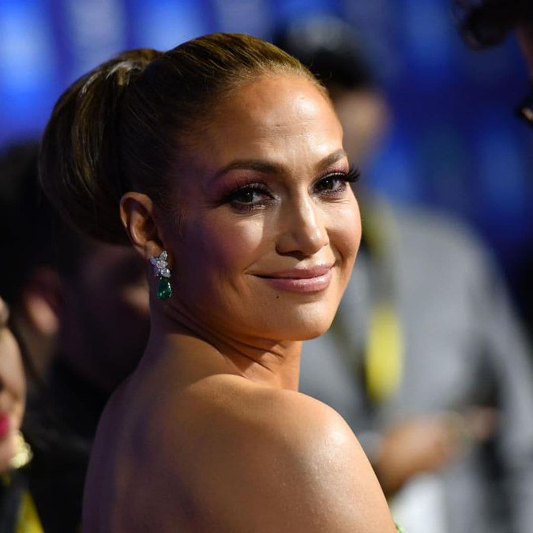 Jennifer Lopez shares rare photo with lookalike sister Lynda