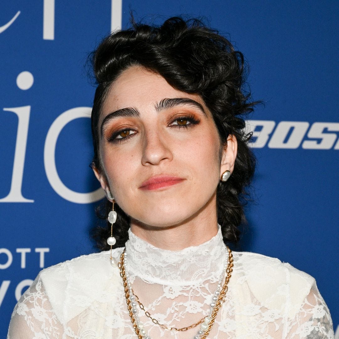 Emily Estefan joins Cyndi Lauper on tour; 'A wonderful talent'