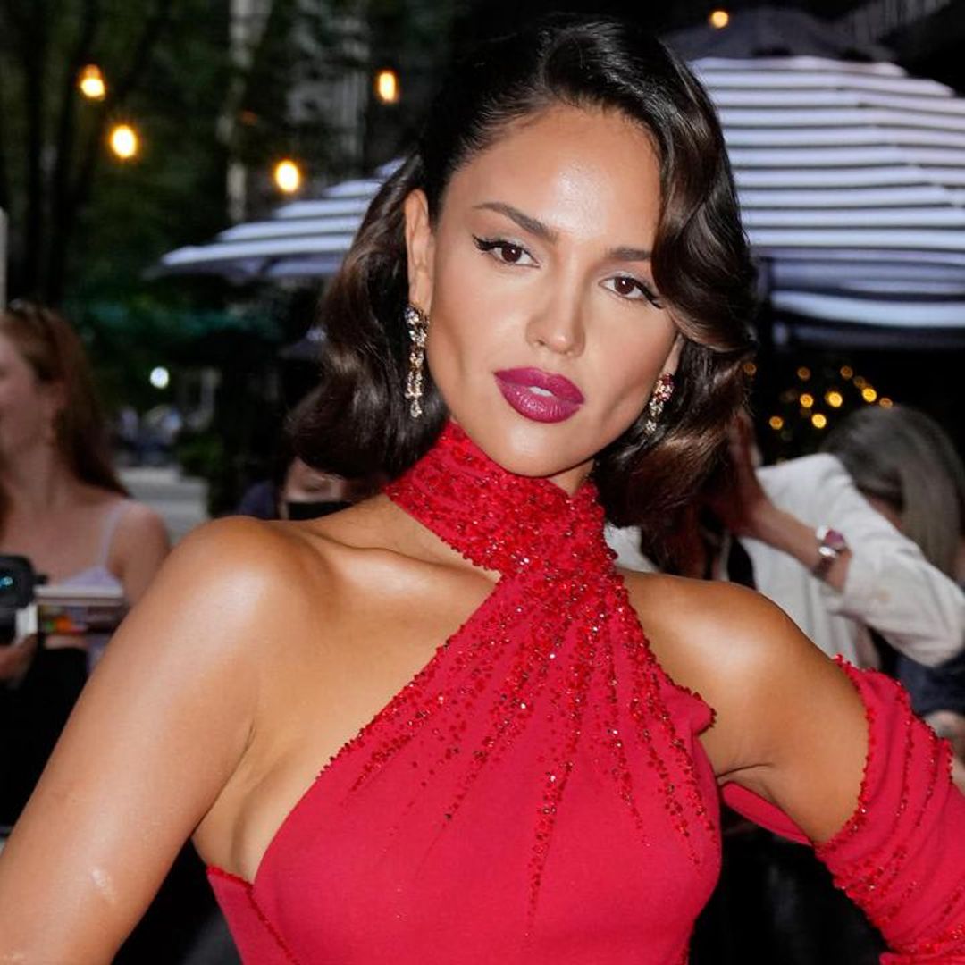 Eiza González posts heartfelt message about how much she misses her dad