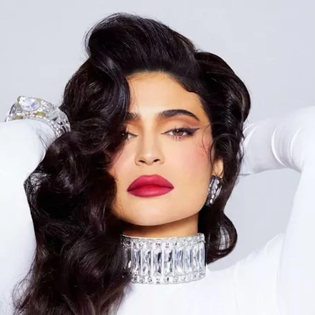 Kylie Jenner gives Old Hollywood glam in new photoshoot